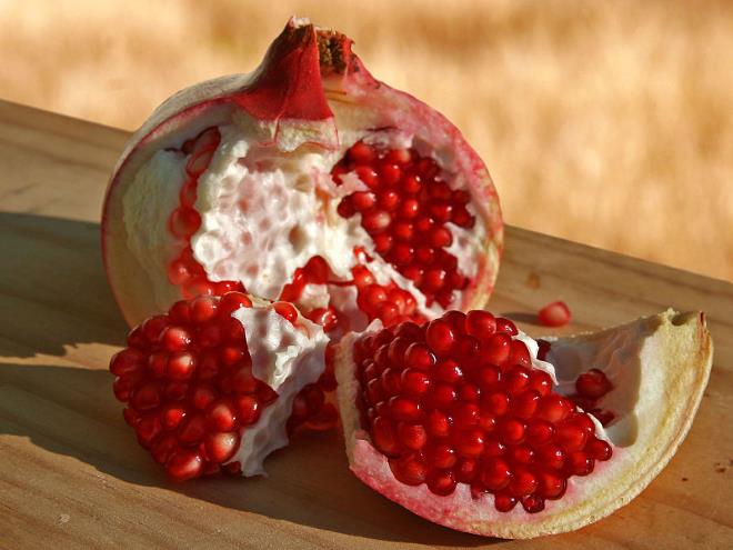 opened-pomegranate.jpg?w=660&h=495